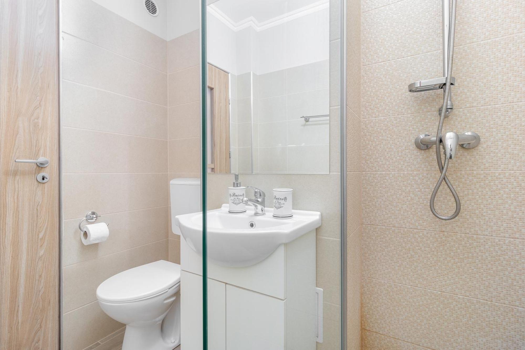 Venezia Studio Apartment Oradea Εξωτερικό φωτογραφία
